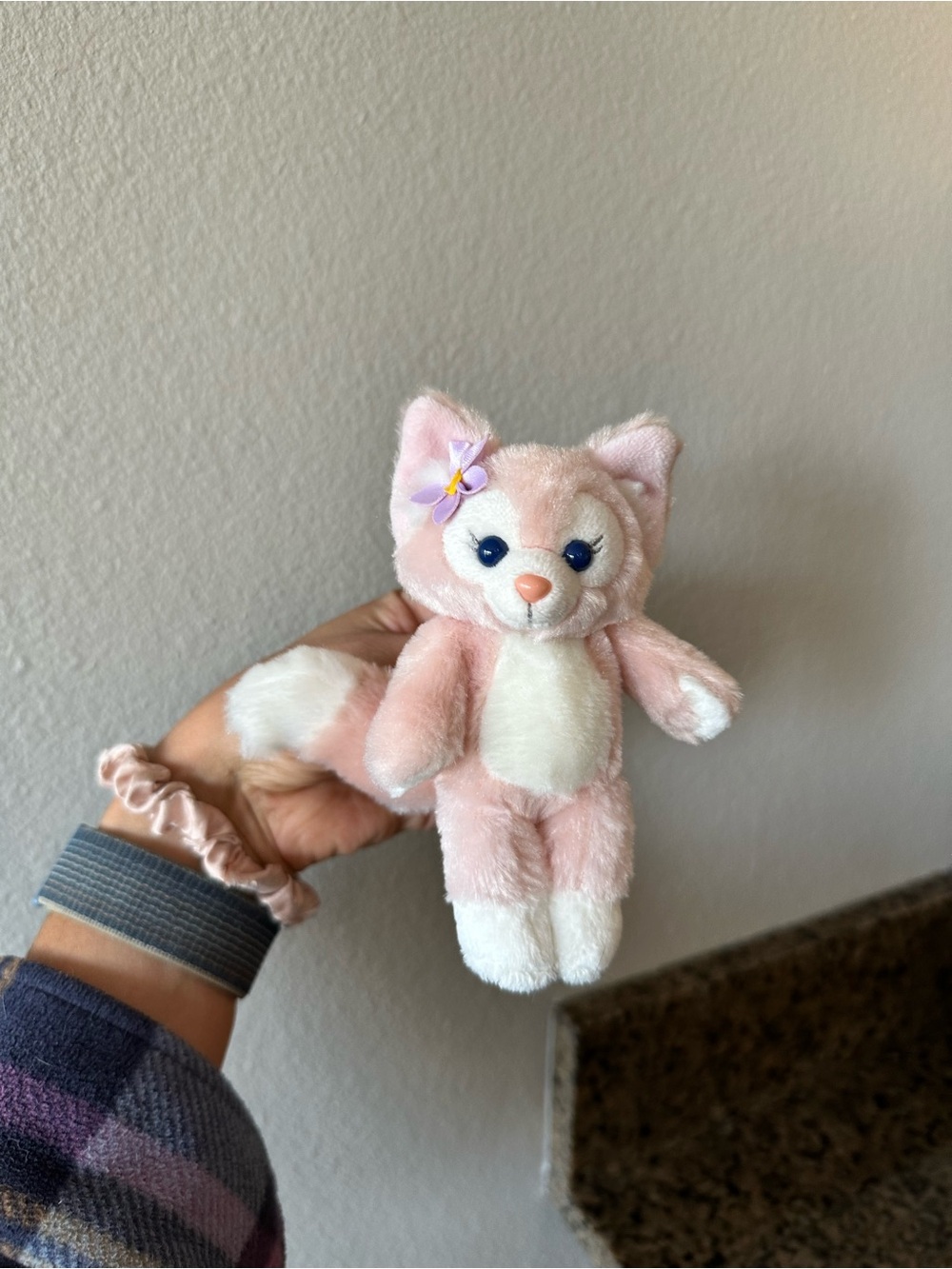 Disney Linabell plush with magnetic paws